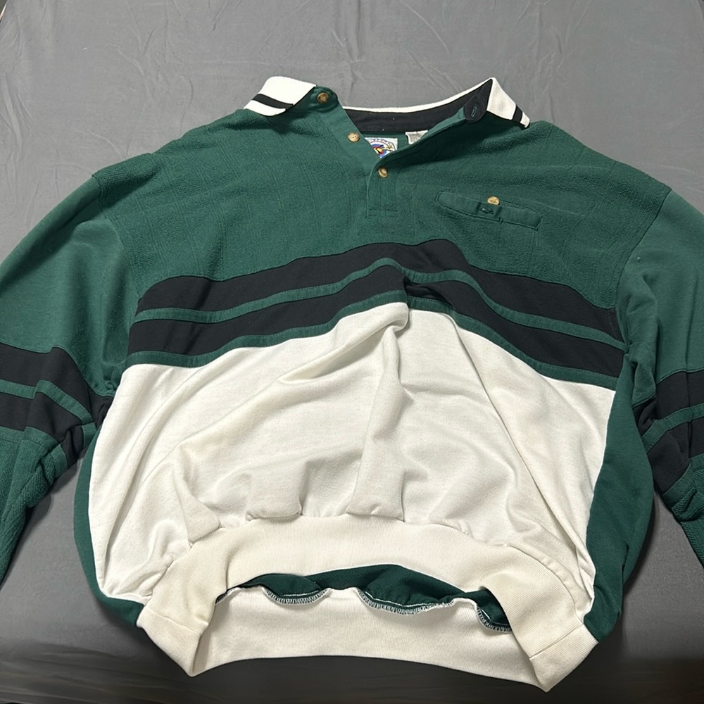 • Vintage Perfect Condition Green Pull Over